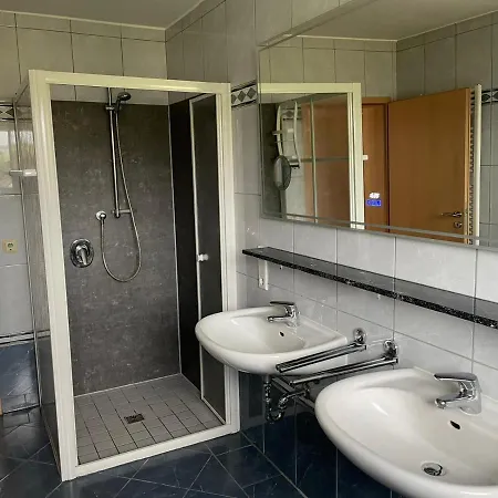 Hellwig アパート メーデバッハ